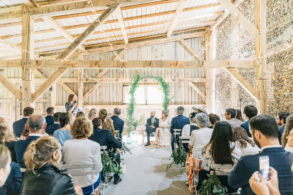 Émotion cérémonie laïque Domaine de Montchevreuil Oise — Pierre Atelier photographe mariage