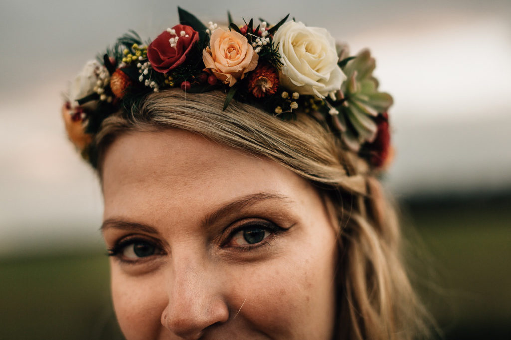 Séance couple golden hour Ferme du Prieuré Yvelines — Pierre Atelier photographe mariage