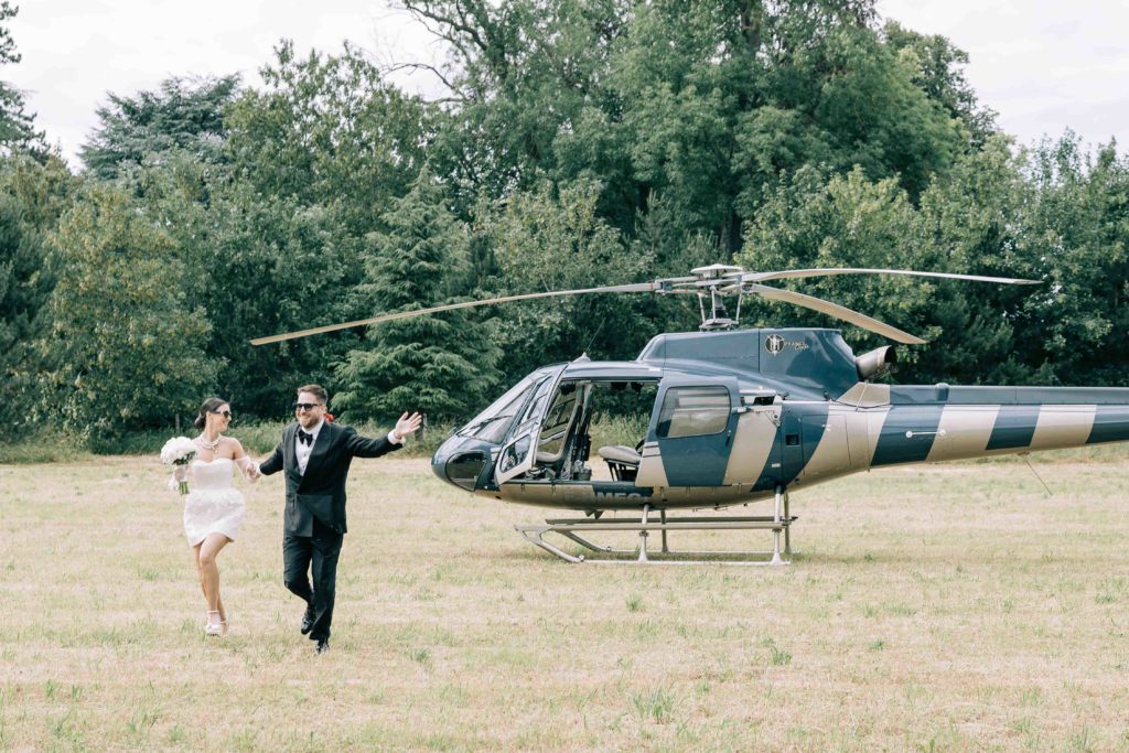 Décollage hélicoptère mariage Château Bouret IDF — Pierre Atelier photographe mariage Paris