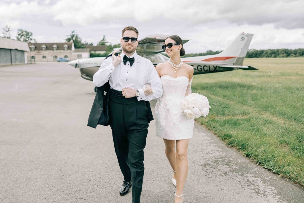 Séance photo mariage avions historiques aérodrome Essonne — Pierre Atelier photographe