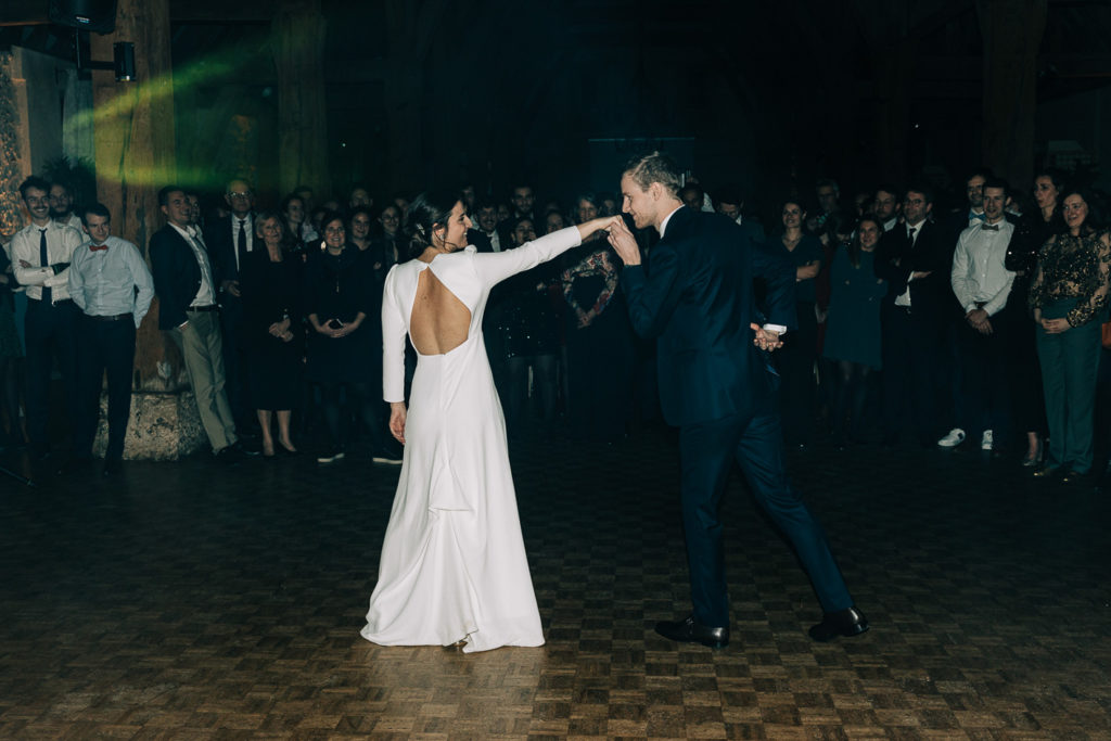Soirée danse mariage grange Manoir de Corny Normandie — Pierre Atelier photographe mariage