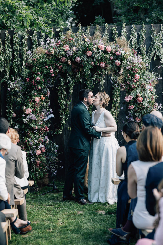 Alliance cérémonie laïque Domaine Quincampoix douves mai — Pierre Atelier photographe