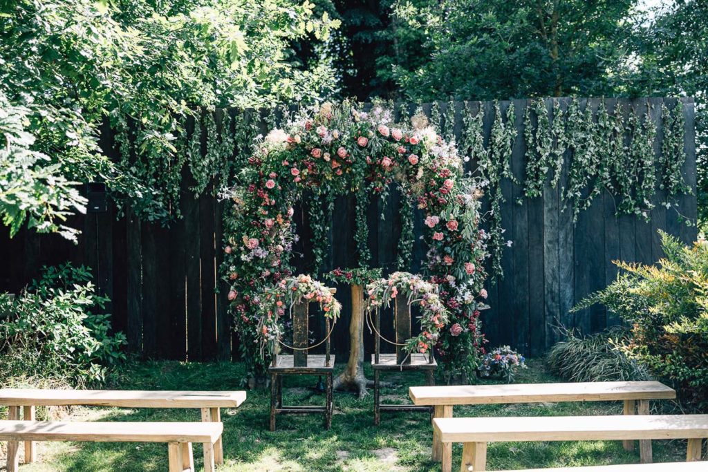 Préparatifs marié Domaine de Quincampoix mai Vallée Chevreuse — Pierre Atelier photographe mariage