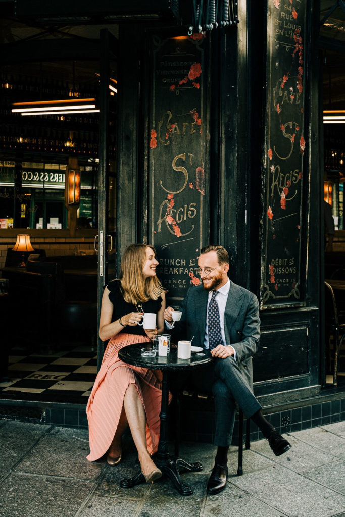 Portrait couple parisien Île Saint-Louis quais historiques — Pierre Atelier photographe