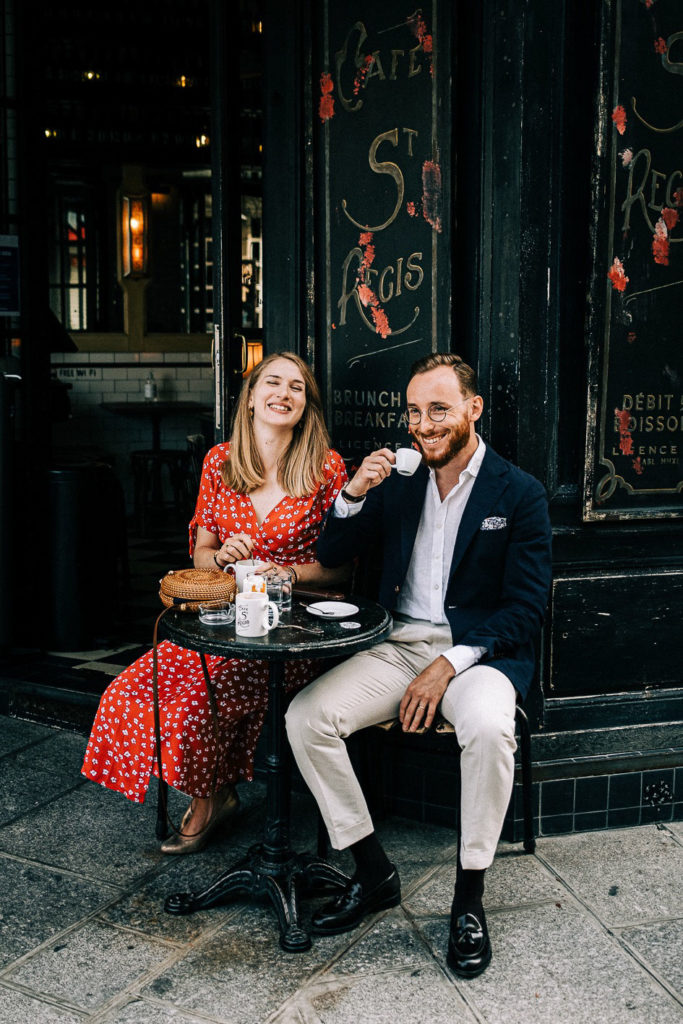 Portrait couple Pont Marie arches pierre Paris Seine — Pierre Atelier photographe couple