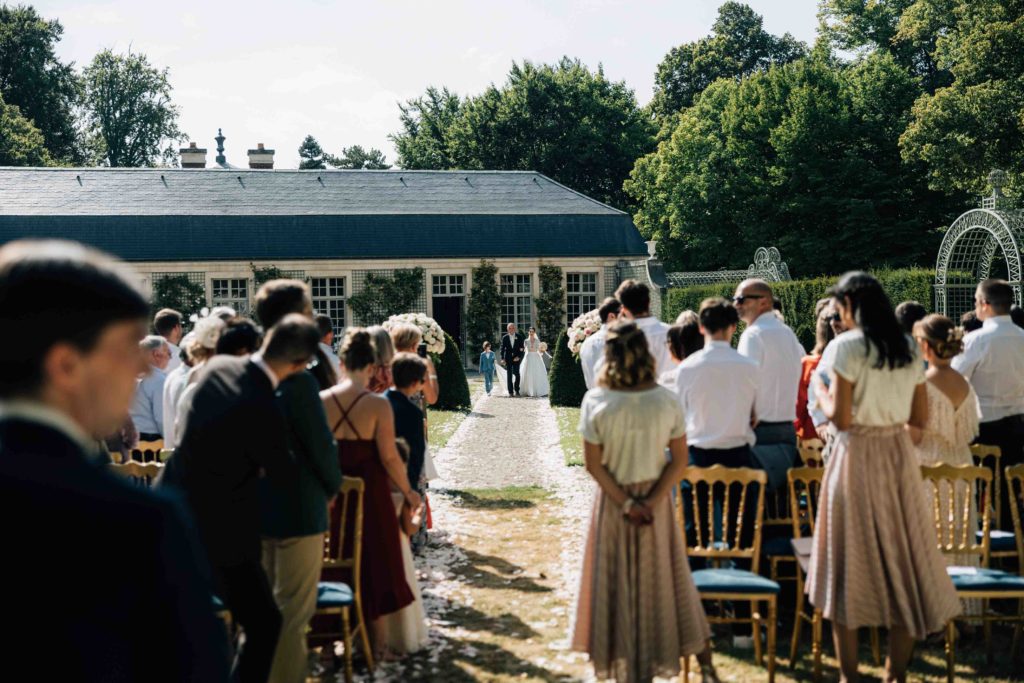 Alliance cérémonie laïque jardins Château Chantilly — Pierre Atelier photographe mariage Paris