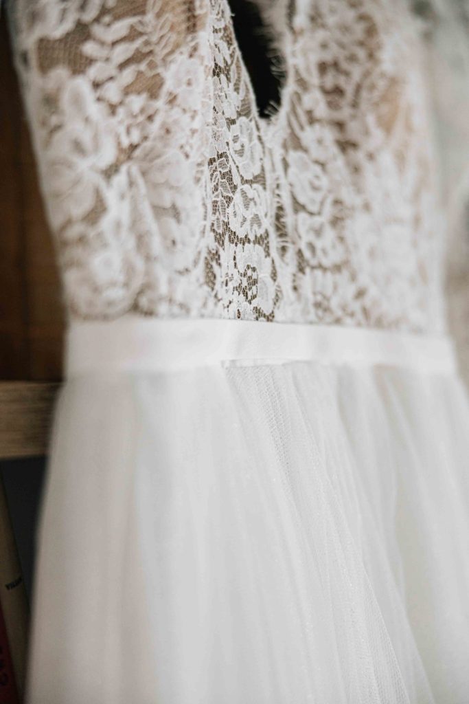 Rires couple mariage Château de Chantilly jardins — Pierre Atelier photographe mariage