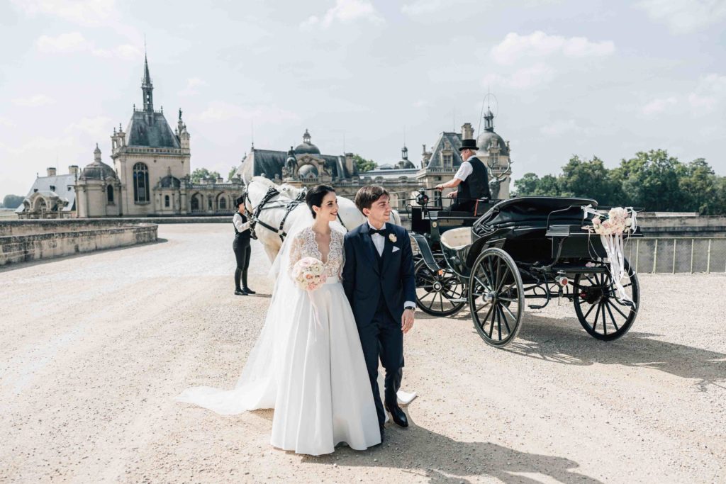 Portrait couple mariage Château de Chantilly jardins — Pierre Atelier photographe mariage