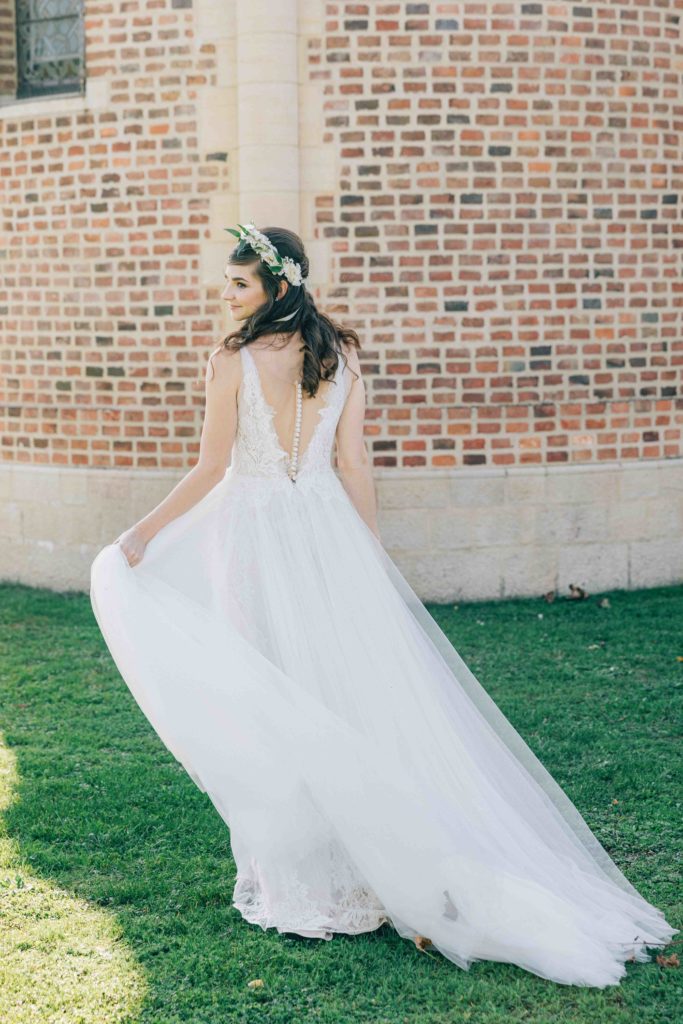 Émotion cérémonie chapelle Château Varennes mariage destination — Pierre Atelier photographe mariage