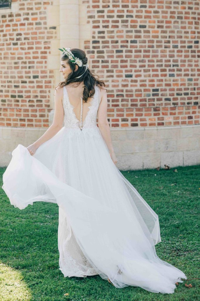 Invités cérémonie chapelle Château de Varennes — Pierre Atelier photographe