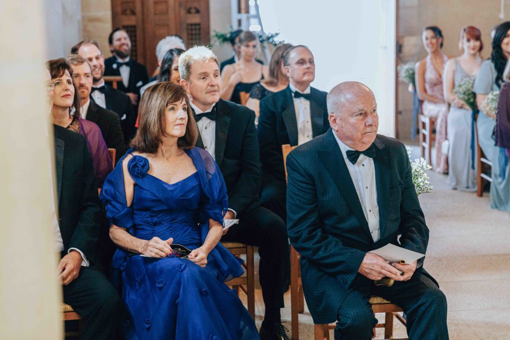 Moments spontanés cocktail Château de Varennes jazz — Pierre Atelier photographe mariage Paris