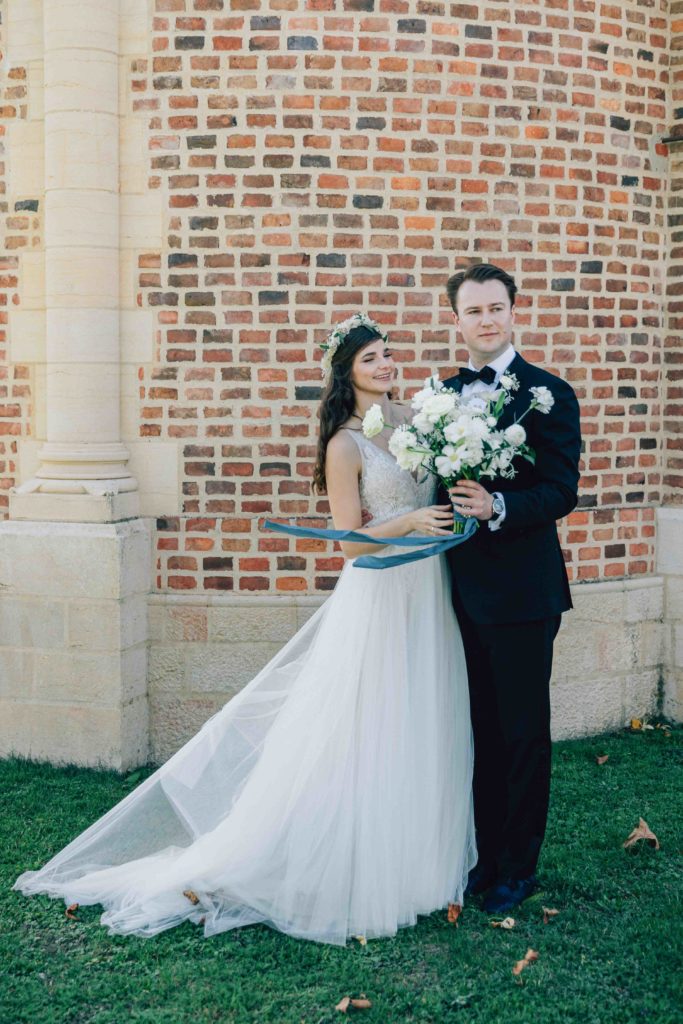 Détail robe dos Château Varennes Bourgogne — Pierre Atelier photographe mariage