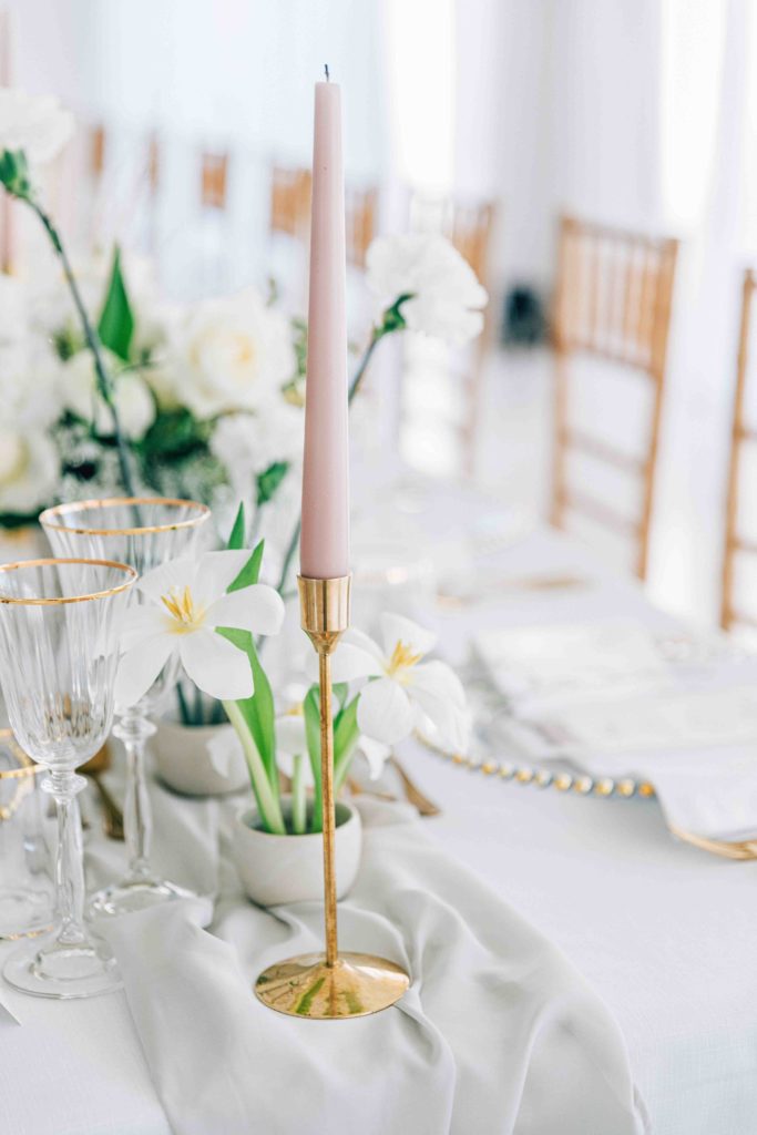Détail carte place table Château de Varennes mariage destination — Pierre Atelier photographe