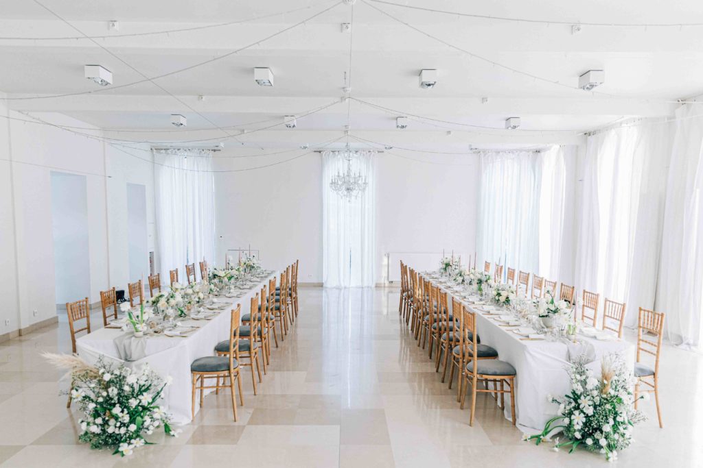 Coureur de table floral Orangerie Château de Varennes — Pierre Atelier photographe mariage