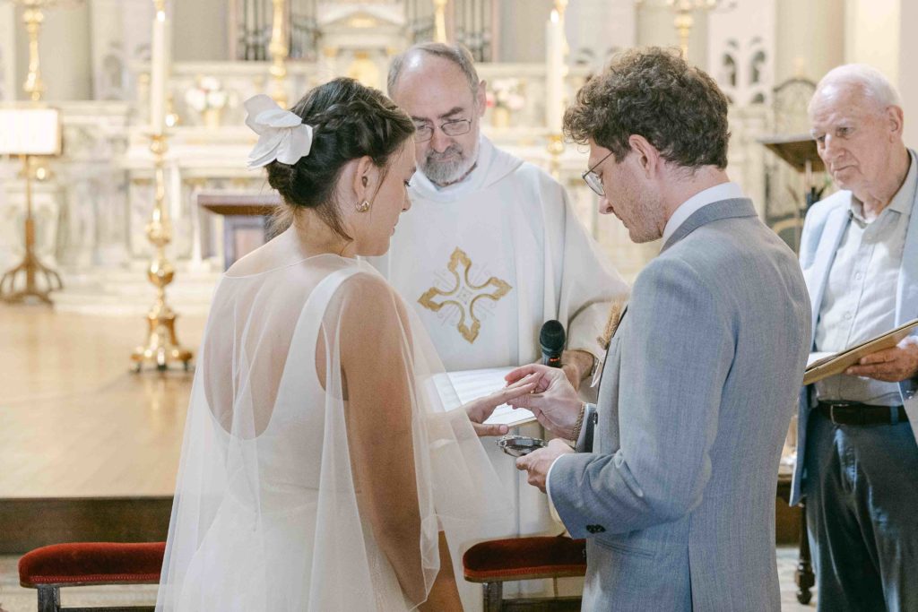 Invités cérémonie Église Saint-Germain-en-Laye — Pierre Atelier photographe