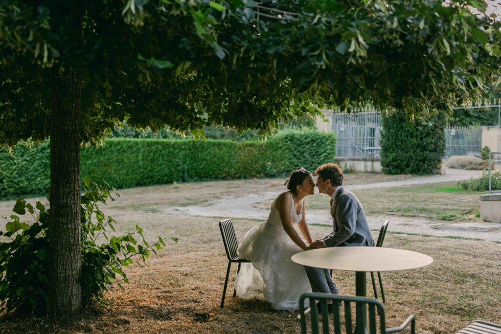 Séance couple golden hour Maison du Val Yvelines — Pierre Atelier photographe mariage Paris