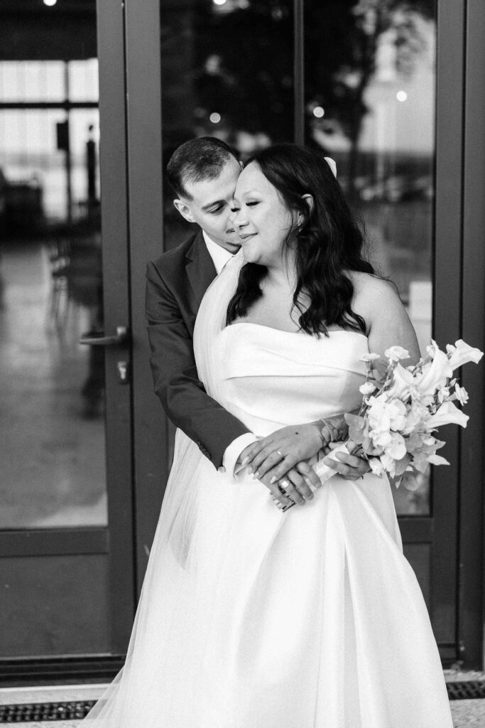 Portrait couple horizon campagne Seine-et-Marne mariage — Pierre Atelier photographe