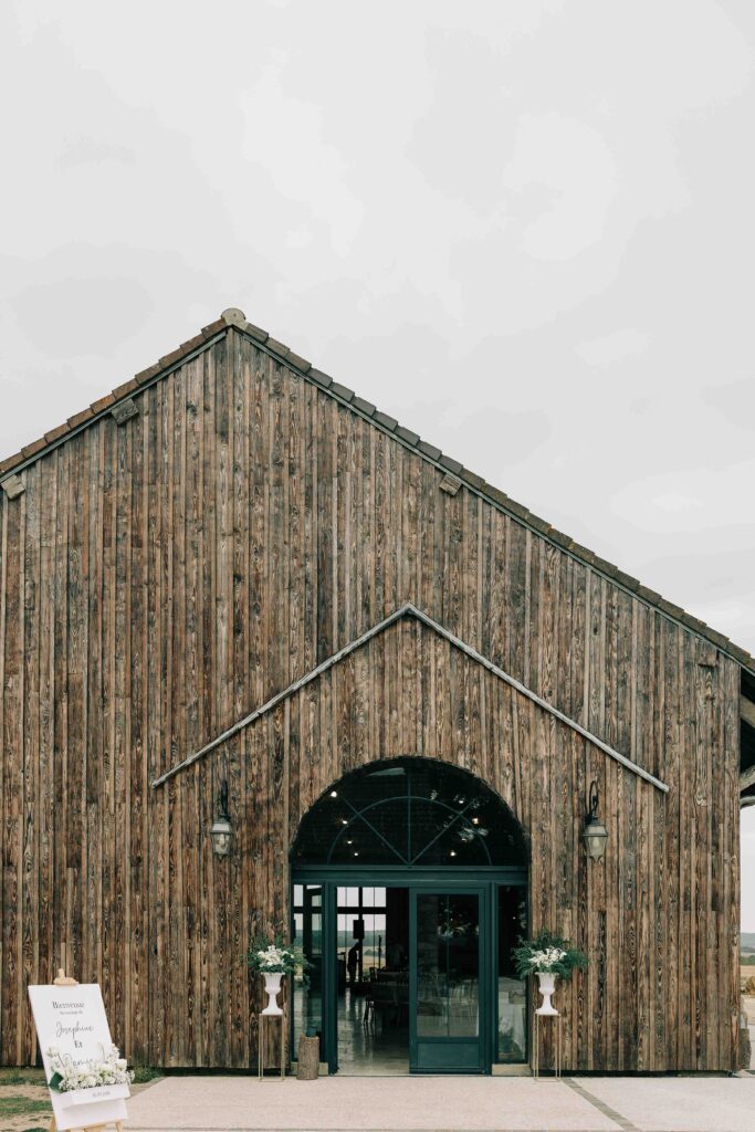 Préparatifs mariée Ferme de la Grande Vente Courcelles-en-Bassée — Pierre Atelier photographe mariage